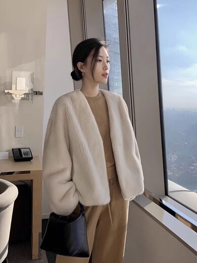 Coolnairo fur one-piece fur coat for women imitation velvet mink loose top V-neck fashion mink coat off-white L