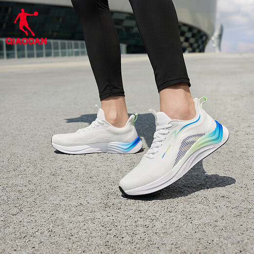 乔丹运动鞋男鞋驰风运动鞋春秋轻便减震密网慢跑鞋