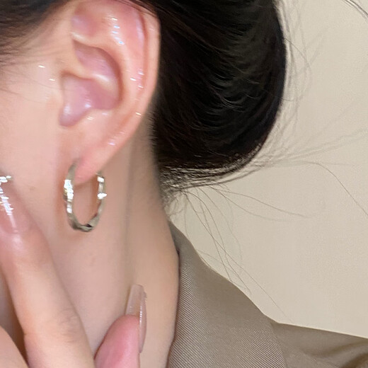 Hua Youxin Persimmon s925 silver earrings, female Mobius earrings, niche design plain hoop earrings, high-end ear buckle jewelry, silver Mobius earrings - large hoop style 2 pieces