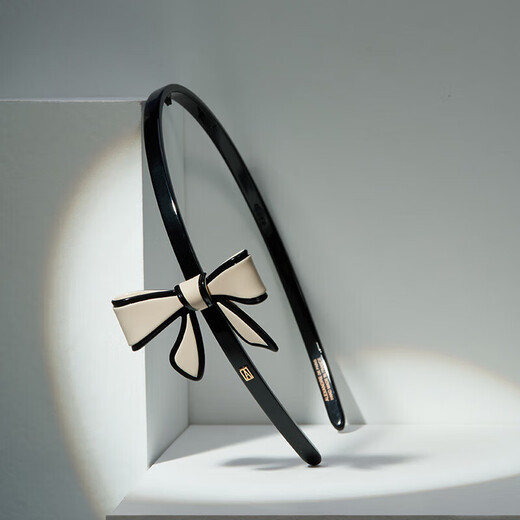 ALEXANDRE DE PARIS Star Style Diana Series Headband Bow Hair Accessory Gift for Girlfriend X Beige