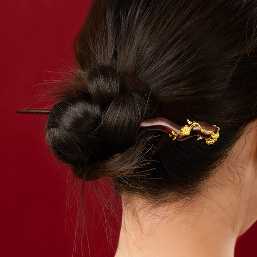 Museum of Culture and Creation Magpie Climbing Plum Hairpin Chinese Style Sandalwood Ancient Style Hairpin New Chinese Style Birthday Gift Thanksgiving Gift Box