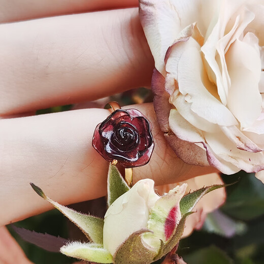 Her Generation 18K Gold Natural Tourmaline Ring Retro Rose Closed Ring Light Luxury Accessories (864618) Please note the circle number