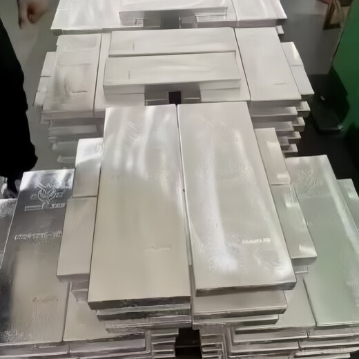 9999 sterling silver ornaments China silver investment collection raw materials wholesale 1 kilogram solid pure silver silver bar souvenirs pure silver ag9999 investment silver bar (10 if fake with certificate) 500g (10 if fake with certificate)