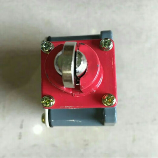 Limiter limit switch LXK3-20H/L roller plunger micro-action 1 open and close travel switch 10 pcs