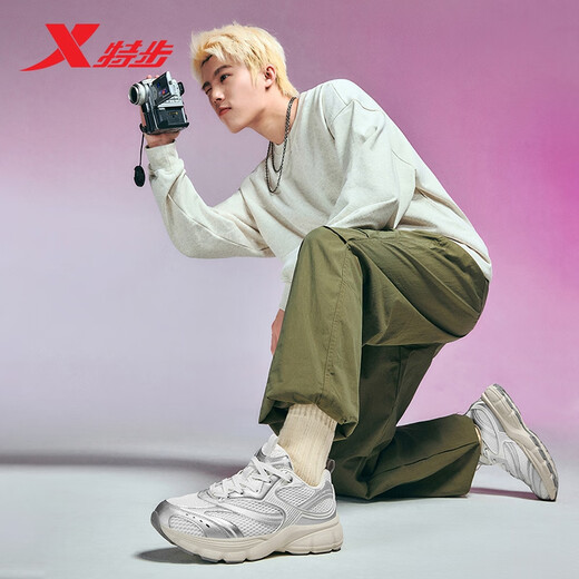 Xtep men's shoes, sports and casual shoes, winter warm, wear-resistant and non-slip 2025 new Y2K versatile student shoes for men