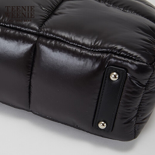 Teenie Weenie Bear Women's Bag 25 Autumn New Simple Fashion Cute and Playful Pendant Shoulder Bag Black FRE