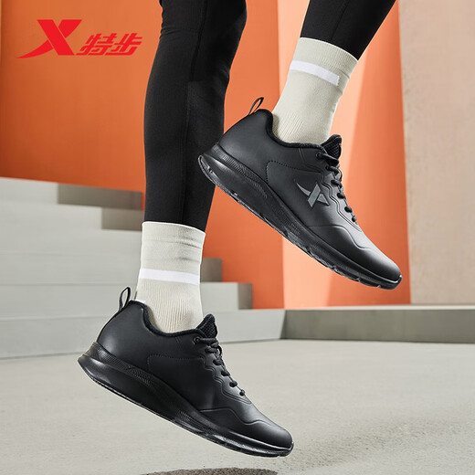 Xtep sports shoes men's running shoes winter plus suede leather waterproof lightweight shock-absorbing casual jogging shoes cotton shoes black
