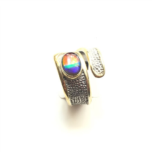 Ancient Canadian new other/other natural crystal/semi-precious stone gold ring ammolite stone ring