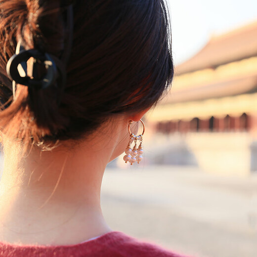 Forbidden City Culture Pearlescent Pearl Earrings S925 Silver Earrings for Mom and Girlfriend Birthday Gift Forbidden City Cultural and Creative Gift Box with Certificate