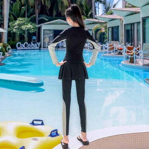 Xtep Kinder-Badeanzug 2025, neuer modischer mittelgroßer Kinder- und Mädchen-Schwimmtrainingsstudent, Surf-Neoprenanzug-Badeanzug + PU-Badekappe + Schwimmbrille mit kleinem Rahmen + Schwimmtasche 165, empfohlenes Gewicht 85–105 Jin Jin entspricht 0,5 kg