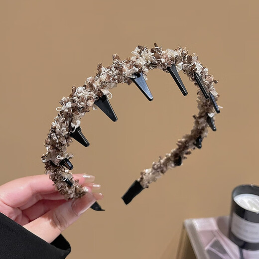 Wanyao Xiaoxiangfeng braided wavy hair hoop for women 2025 new high-end toothed crushed hair clips hair bundle high skull headband coffee color Xiaoxiangfeng hairband