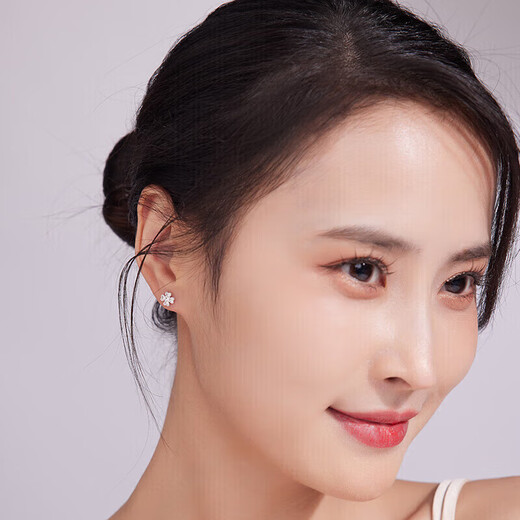 Liuguifu Jewelry PT950 Platinum Earrings Heart Lucky White Gold Earrings for Women PT0200022 2g