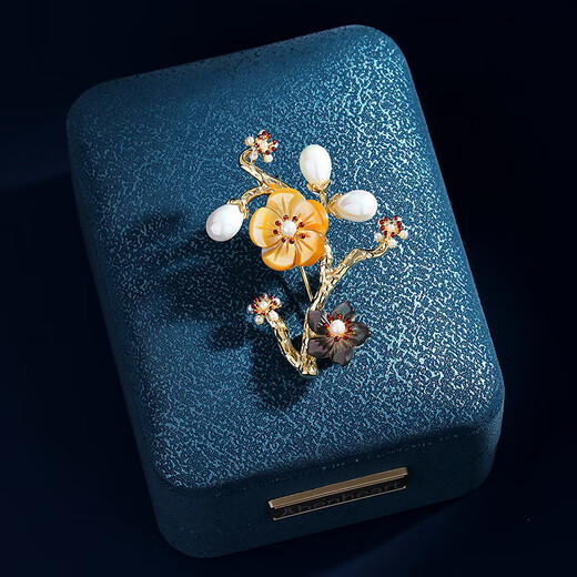 Oppenheim benheart Danish plum brooch Chinese ethnic style elegant mother-of-pearl brooch pearl corsage women's accessories pendant gift brooch-Aomei Yingxue Champagne Gold