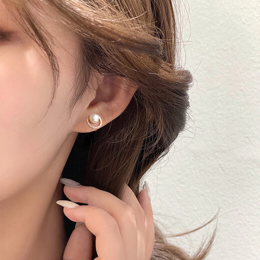Flash Engraved New Trendy Ear Clip Silicone Painless No Piercing Women's High-End Earrings 2024 Earrings Earrings Female Birthday Gift White Pearl Gold Earrings