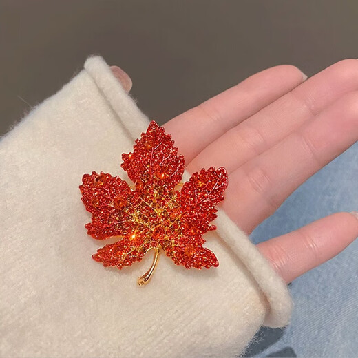 Shijanu brooch for women, exquisite orange-red rhinestone maple leaf pin buckle design niche suit corsage embellishment accessories water