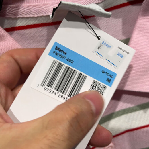 Nike (Nike) Vêtements masculins à manches courtes 2025 Été Nouveau T-shirt décontracté à revers polyvalent en extérieur fn3897-010 S