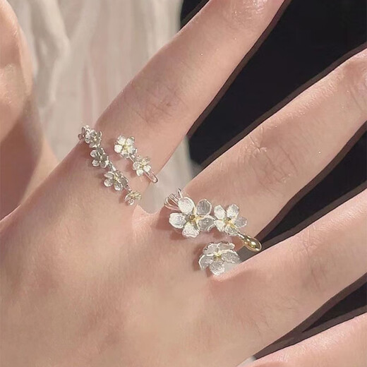 Mansheng camellia ring bestie simple three-dimensional flower ins niche design light luxury advanced adjustable ring gift two-piece ring set