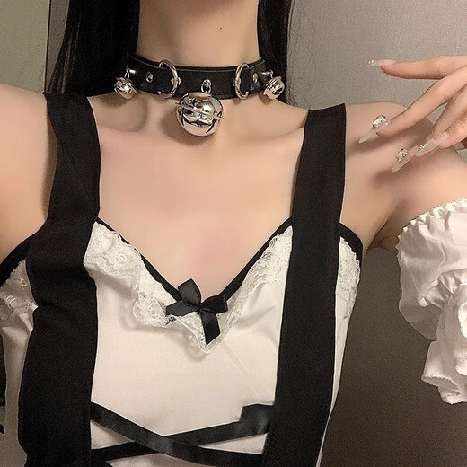 Maimed bell necklace women's traction rope neck strap chain collar collar bone chain choker necklace neck choker black bell collar + traction rope combination