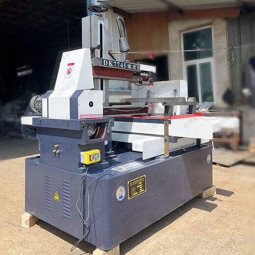 Complete set of block wire cutting machine DK77 series wire cutting EDM CNC machine tool fast wire cutting DK7745 complete set