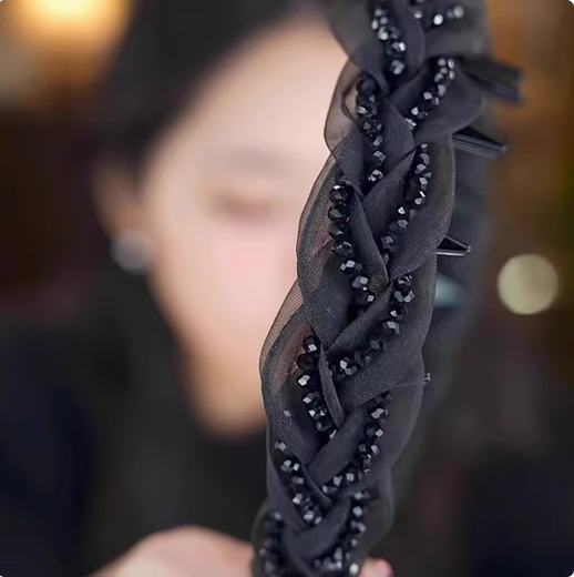Princess Louise of Rongxia Paris wavy hair hoop mesh headband high skull hairpin to cover white hair artifact mesh twist headband