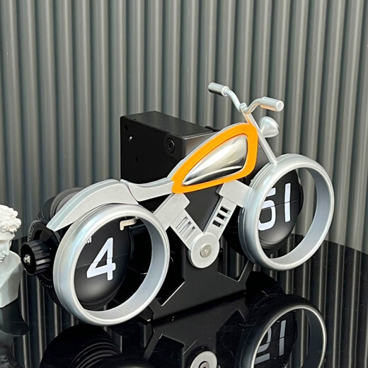 Retro European-style desktop mechanical automatic page-turning clock for home living room and office creative desktop clock ornaments, motorcycle matte black and red, free battery