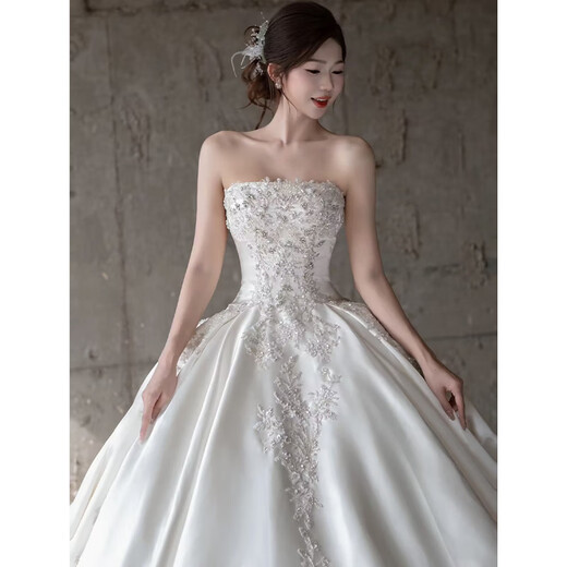 Wutuo white tube top dress satin main wedding dress bride 2025 new heavy industry style texture light luxury long tail door veil white floor-length style <come with skirt support> L suitable for 110Jin Jin equals 0.5 kg