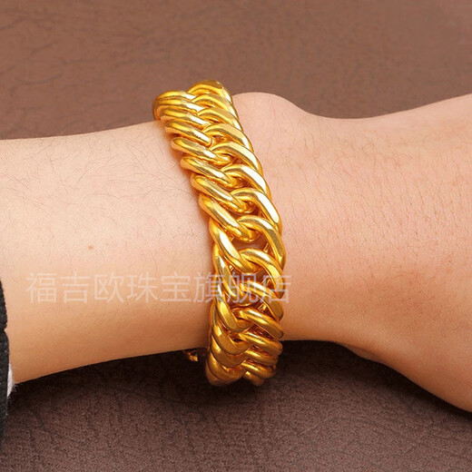 Fugeo gold-covered silver riding whip bracelet 999 pure gold coated pure silver boss bracelet glossy men's domineering bracelet as a gift for husband. The total weight of the riding whip bracelet is about 80 grams, filled with 5 grams of gold.
