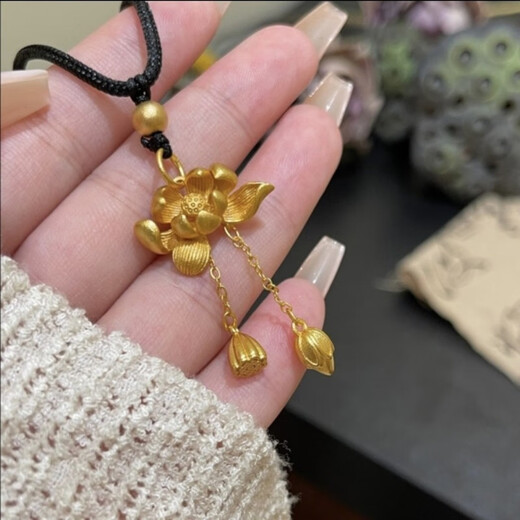 QUAMER Old Phoenix Gold Store Vietnamese Sand Gold Lotus Necklace Women's Ancient Lotus Pendant Gold Sweater Chain Two Generations Gold