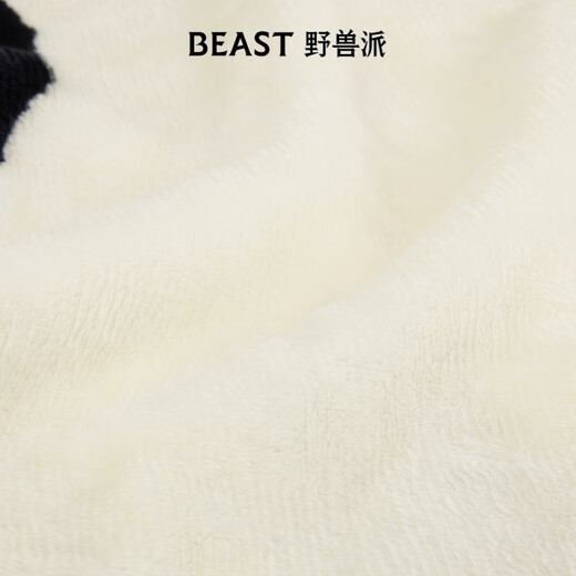 THE BEAST Panda Bang Bang Two-in-one Flannel Warm Blanket/Pillow Car Headrest Lumbar Car Cushion
