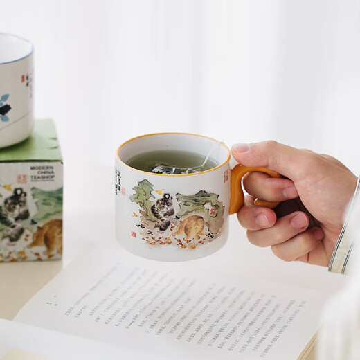 Tea Colorful Little Noble Cup/Four Seasons Cat Series Tea Colorful Color Blind Selection Style Cartoon Cute Ceramic Cup 240ml
