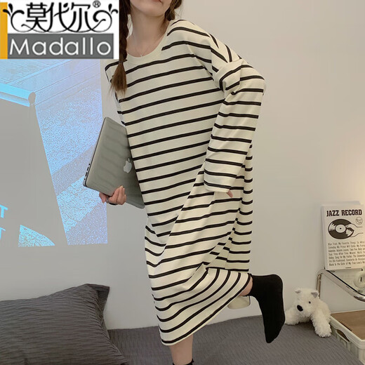 Chemise de nuit monstre en modal chemise de nuit mi-longue pour femme été grande taille gros mm200Jin Jin est égal à 0,5 kg lâche ins pour les femmes enceintes étudiants col rond maison J16856 chemise de nuit col rond rayé noir et blanc M confortable pur coton peau douce
