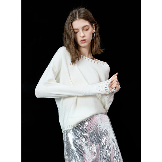 Sancai 2025 spring new laziness, loose, loose, hollow, round collar sweater sweater knitwear horn