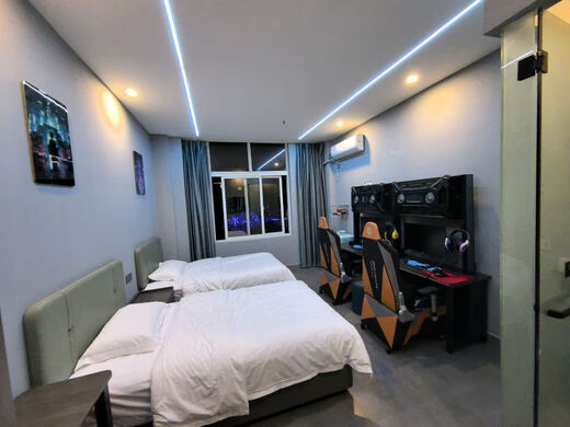 Maitian Esports Apartment Room