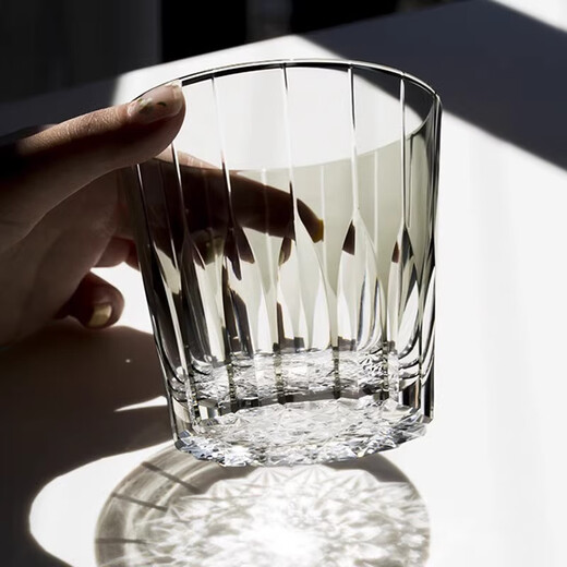 VIANASA S high-end foreign wine glass Edo Kiriko Starburst Rock Cup whiskey glass crystal glass gift box gift box gray starburst (single gift box) 330ml 1 piece