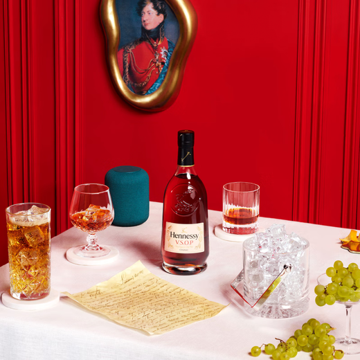 轩尼诗（Hennessy）VSOP 法国进口 干邑白兰地酒 洋酒烈酒 礼盒装 VSOP 1000mL 2瓶