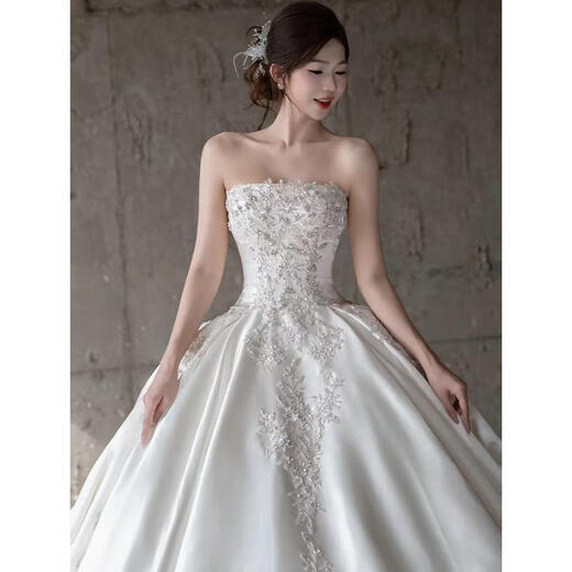 Wutuo white tube top dress satin main wedding dress bride 2025 new heavy industry style texture light luxury long tail door veil white floor-length style <come with skirt support> L suitable for 110Jin Jin equals 0.5 kg