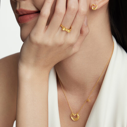 Chow Tai Fook Love Bow Gold Ring Live Mouth Pure Gold Ring (labor cost 160) EOF100 pure gold about 3.30g