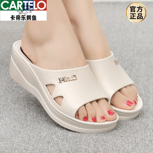 卡帝乐鳄鱼（CARTELO）女士高跟拖鞋夏季外穿厚底时尚家居防滑软底坡跟防水凉鞋2025新款 黑色 795 41 码【适合39的脚】