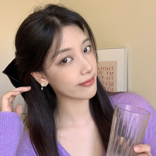 Mansheng No Piercing Ear Clip Earrings for Women New Autumn and Winter Temperament Niche Design Earrings Ear Clips Camellia Elegant Fairy Pair of Camellia Ear Clips