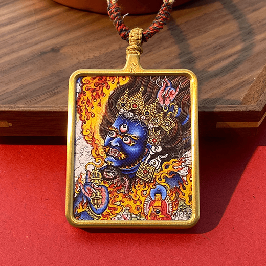 Fat Donglai's same Tibetan hand-painted Thangka titanium steel pendant Mahakala, the God of Wealth as Ming Buddha Mother, hand-knitted necklace with six arms Mahakala 7 to increase luck and protect the body.