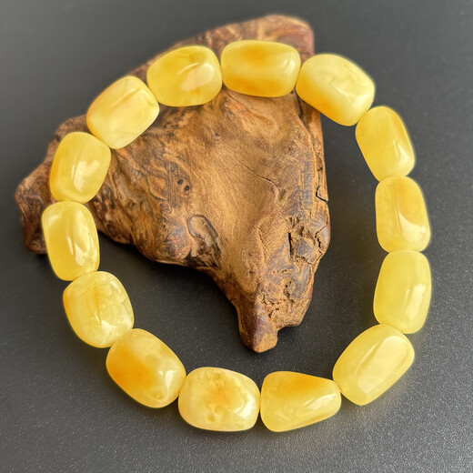 Yuzhi 1 item 1 certificate 1 shot natural Russian raw ore unoptimized beeswax bracelet amber bracelet G190 unique product 19.58 grams hand circumference 19 cm