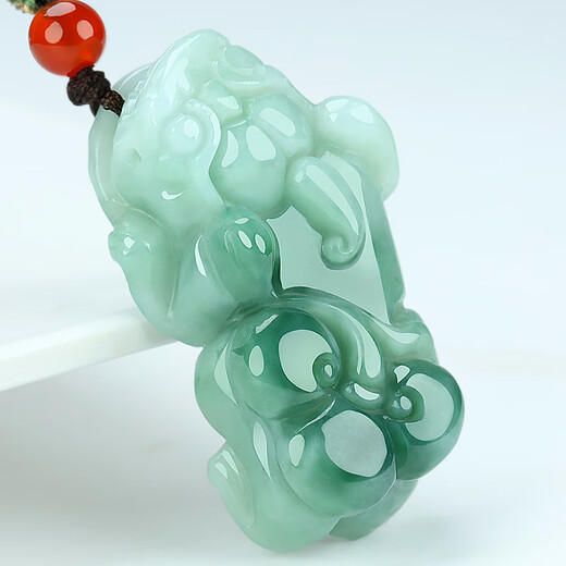 Jade A grade jadeite Pixiu pendant for men and women, jade pendant attached