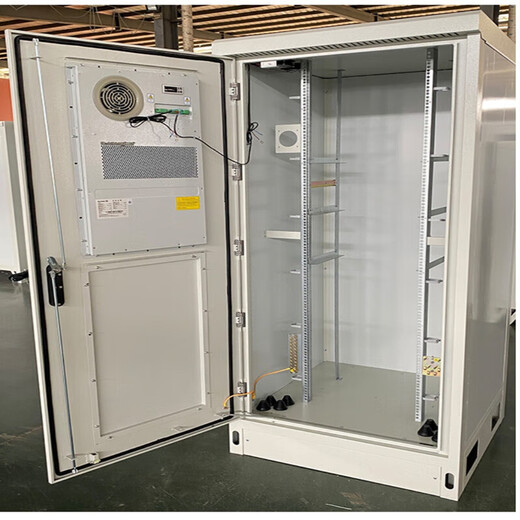 5G outdoor integrated cabinet outdoor cabinet air conditioning cabinet power equipment cabinet tower communication base station customized battery cabinet 900*900*2100 air conditioning model