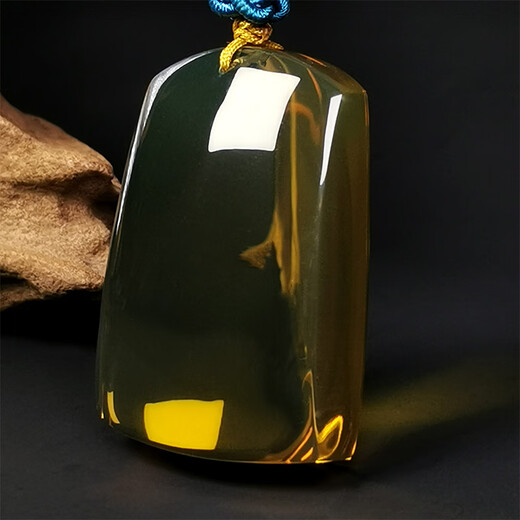 Amber style, one thing, one picture, one certificate, natural blue amber pendant, Fangpai Wushi brand amber pendant, water purification grade, flawless pendant, 15.15g, 44*32*13mm