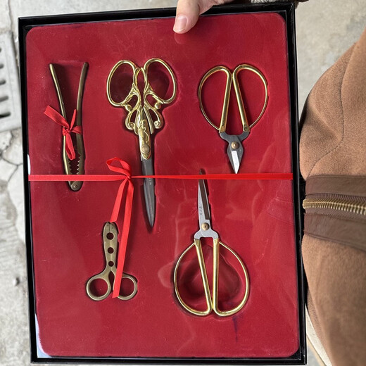 All-copper walnut clamps Brass walnut clamps to hold hickory shells, walnuts and torreya Zhang Xiaoquan all-copper walnut clamps