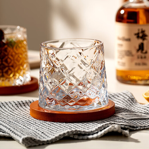 Onlycook creative rotating cup with coaster decompression glass creative whiskey glass foreign wine glass rotating wine glass vertical edge type with coaster 250ml 1 piece