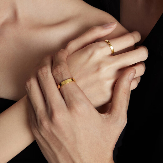 Chow Tai Fook Solid Gold Ring for Couples (labor fee 280), about 3.8g EOF1426