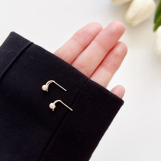 Auspicious Goddess S999 sterling silver needle pearl earrings to support pierced ears, compact earrings, niche sleep-free earrings 2025 new ear clips S999 sterling silver needle pearl earrings