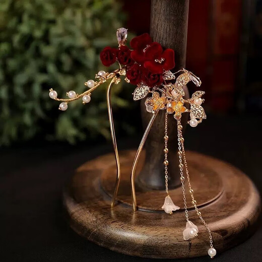 QBILY rose hairpin, new Chinese style wedding tassel hairpin, high-end ancient style Hanfu headdress, horse face skirt hairpin, rose tassel hairpin