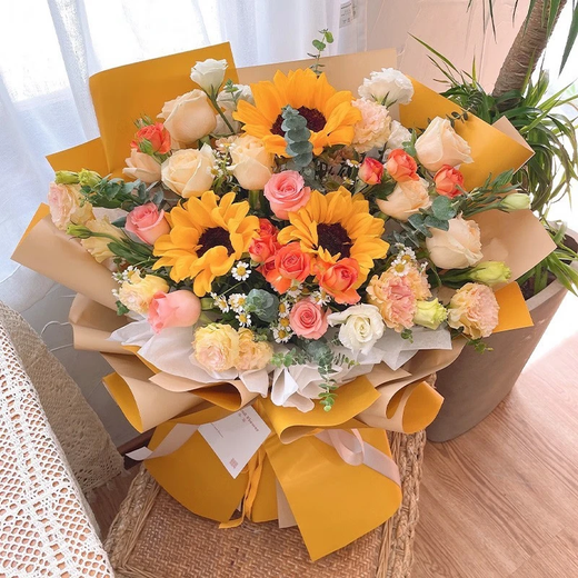Eswina Flower Express Sunflower and Rose Mixed and Matched Bouquets Birthday Gifts Delivered Nationwide in the City Sunflower and Champagne Mixed and Matched Bouquets Recommended by the Store Manager